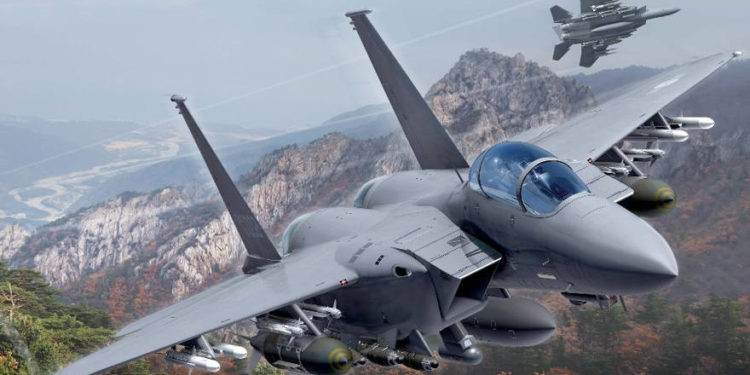 Fuerza Aérea de EE.UU defiende la compra del F-15X ante los escépticos senadores del Congreso