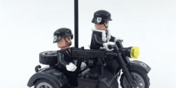 AliExpress vende figuras nazis