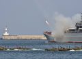 El gran buque de desembarco ruso Caesar Kunikov se rompe después de ejercicios en el Mar Negro
