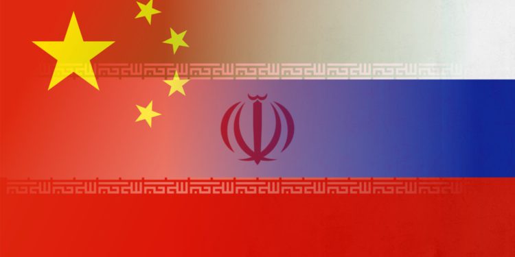 Irán exige a China y Rusia que impidan el impulso de EE.UU. para extender el embargo de armas