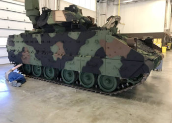 EE.UU prepara sus vehículos de combate terrestres ante un posible ataque de Rusia en Europa
