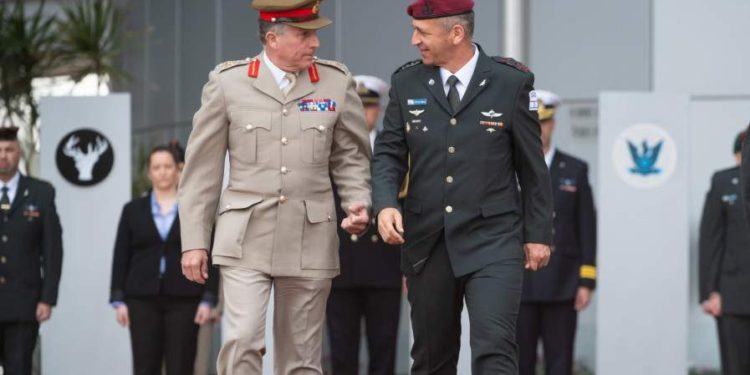 Jefe del ejército británico se reúne con su homólogo de las FDI en Israel