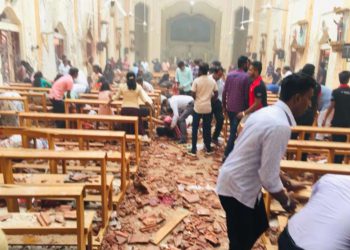 Musulmanes asesinan a 158 en bombardeos coordinados en iglesias en Siri Lanka durante la Pascua