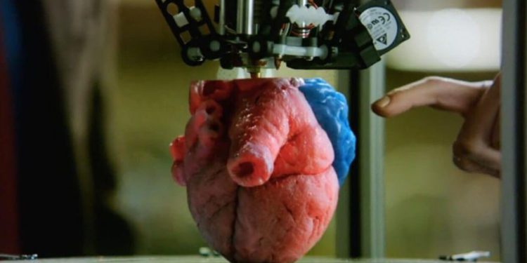 Científicos israelíes descubren tinte azul que podría reparar corazones tras un ataque cardíaco