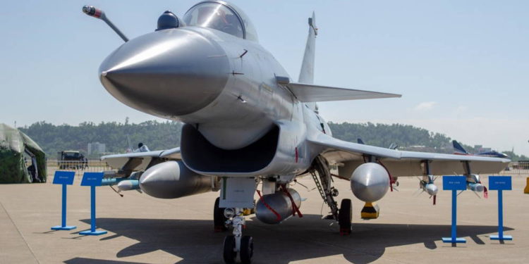 Conozca al J-10 “Vigorous Dragon” Fighter Jet: el propio F-16 de China