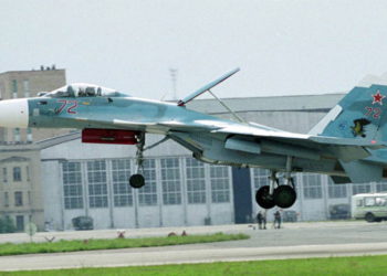 El Su-33 comenzará la segunda fase de la actualización mientras Rusia considera opciones de transportista