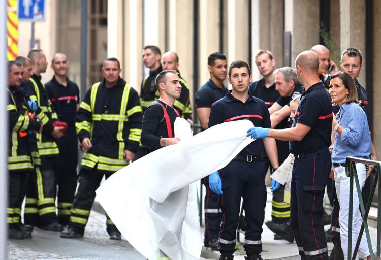 Francia investiga el mortal ataque en Lyon como terrorismo islámico