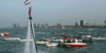 Irán: envío de buques de guerra y bombarderos de Trump a Medio Oriente son una “guerra psicológica”