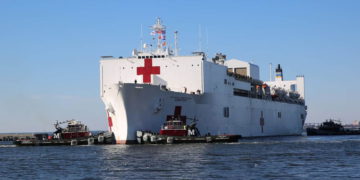 EE. UU. desplegará buque hospital en Latinoamérica en respuesta a la crisis de Venezuela