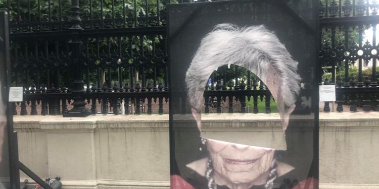 Fotos de sobrevivientes del Holocausto en Viena son vandalizadas