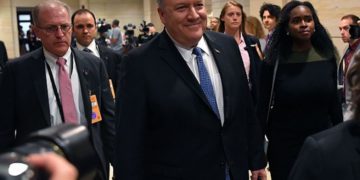 El secretario de Estado estadounidense, Mike Pompeo, llega a una reunión informativa a puerta cerrada sobre Irán en Washington, el martes | Foto: Mandel Ngan / AFP