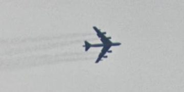 Bombardero B-52 de EE. UU. sobrevoló Israel en su camino al Golfo Pérsico