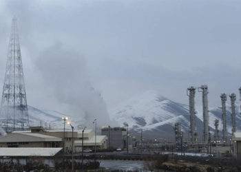 Una vista general del proyecto de agua pesada ArakReuters