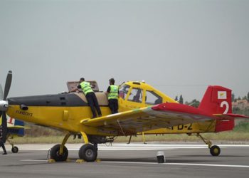 Aviones de Chipre ayudan a extinguir incendios en Israel