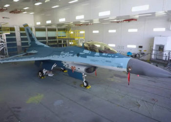 EE. UU. presenta al F-16 pintado con colores basados en el Su-57 de Rusia