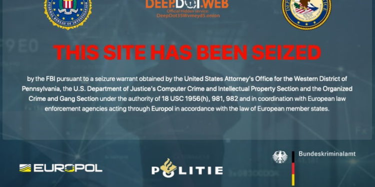 Una captura de pantalla muestra el cierre del sitio web DeepDotWeb (Cortesía)