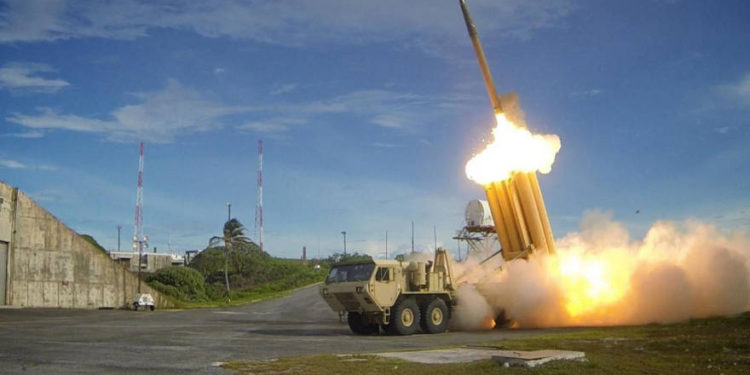 Sistemas de defensa de misiles THAAD de EE. UU se despliegan cada vez más cerca de Rusia