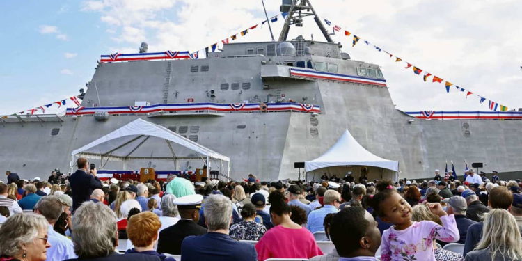Marina de los EE.UU. bautizará su nuevo buque de combate litoral