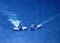 Impactantes imágenes muestran al destructor ruso desafiando a un buque de guerra estadounidense