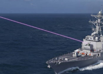 Marina de los Estados Unidos usa láseres asesinos para derribar drones