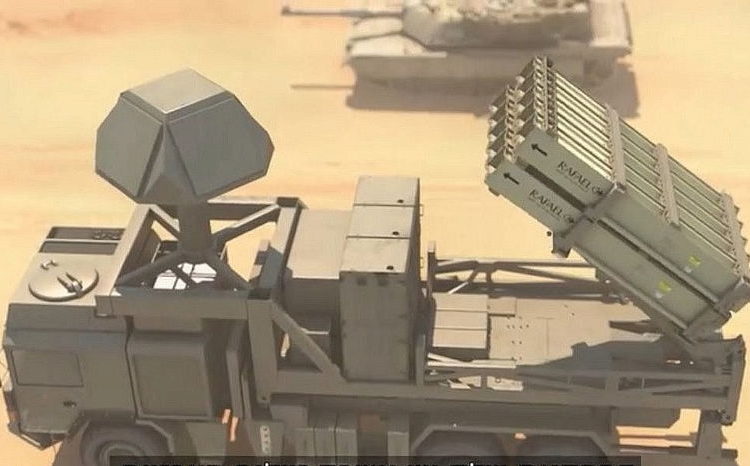 El I-Dome, una versión portátil del sistema de defensa de misiles Iron Dome, fabricado por la compañía aeroespacial israelí Rafael. (captura de pantalla: Canal 13 / Rafael)