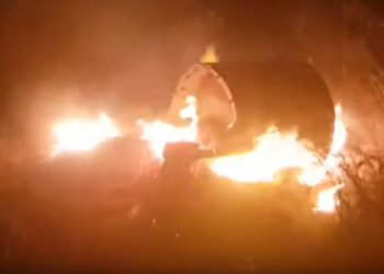 Video muestra escombros de un sistema de defensa sirio tras ataque aéreo de Israel