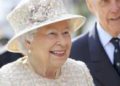 Sobrevivientes del Holocausto en el Reino Unido serán honrados por la reina Isabel II