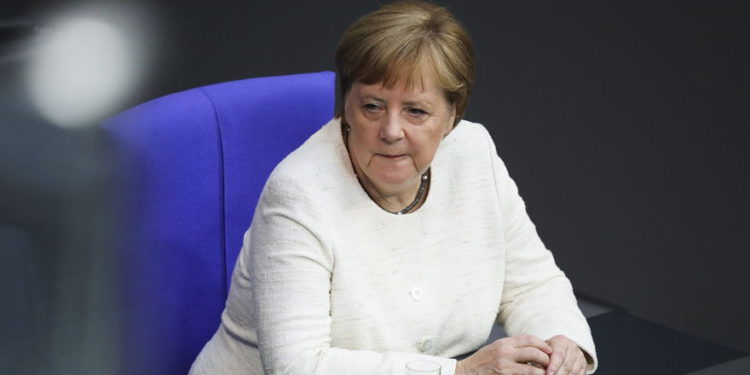 Partido político de Merkel pide sanciones contra Rusia por su apoyo al régimen de Assad