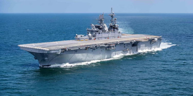 Marina de los EE.UU. completa los juicios de construcción del buque de asalto anfibio Trípoli