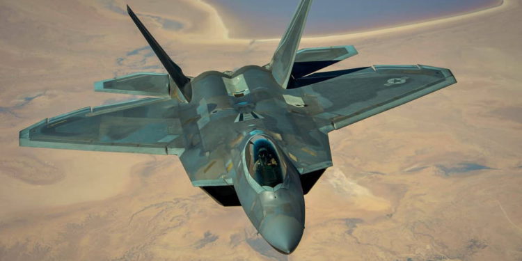 Cazas F-22 incrementan su capacidad de combate bajo el nuevo plan de la USAF