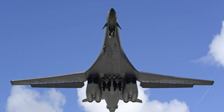 Sólo seis bombarderos pesados B-1 de la Fuerza Aérea de EE.UU. están listos para el combate