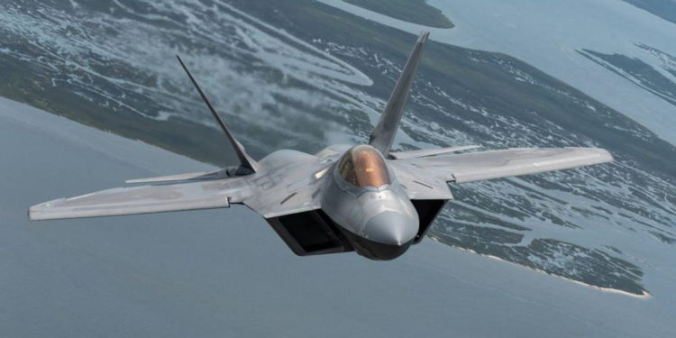 ¿Podría esta nueva amenaza derribar al F-22 Raptor?