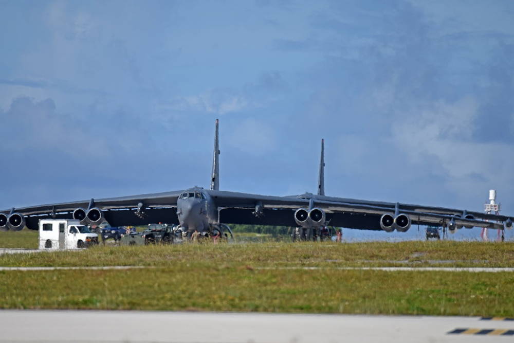 Fuerza Aérea de los EE.UU. despliega las B-52 Stratofortresses de Minot en Guam