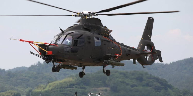 El nuevo helicóptero de armado ligero de Corea de Sur completó su primer vuelo