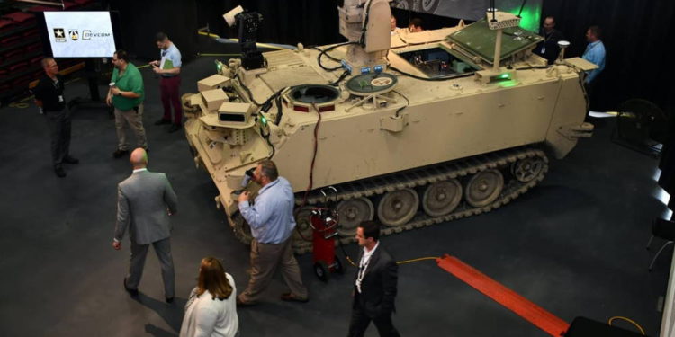 Ejército de EE.UU. presenta el Vehículo de Combate Robótico