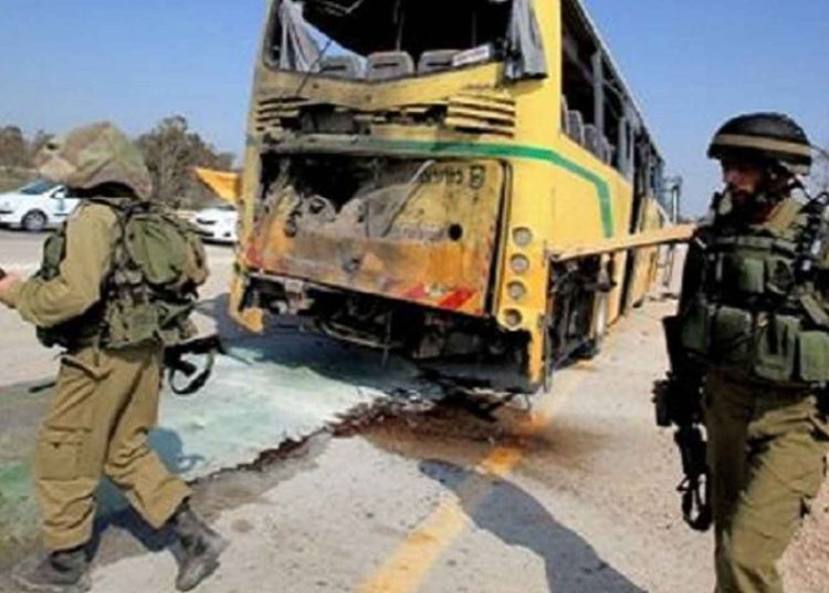 “Hamas bombardeó un autobús escolar cerca del Kibutz Sa'ad”