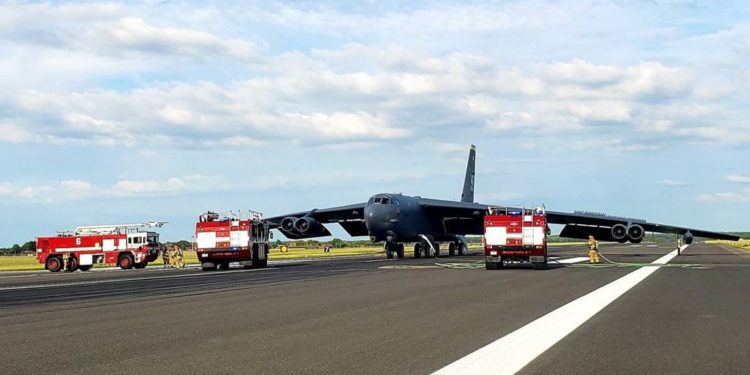 Nuevos detalles lanzados en el aterrizaje de emergencia B-52 en RAF Mildenhall