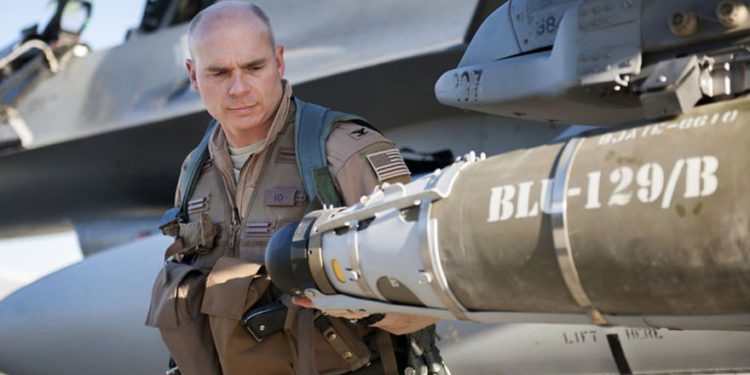 EE. UU. posee una bomba de ultra precisión llamada “el francotirador más grande del mundo”