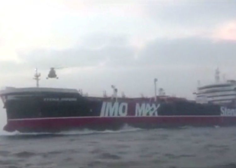 Reino Unido evalúa sanciones mientras Irán admite apoderarse de barco británico como movimiento “recíproco”
