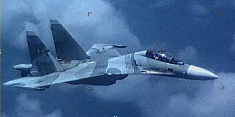 EE.UU. asegura que un SU-30 de Venezuela "siguió agresivamente" al EP-3 sobre el Mar Caribe