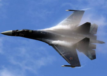 Por qué China está obsesionada con la compra del caza Su-35 de Rusia}