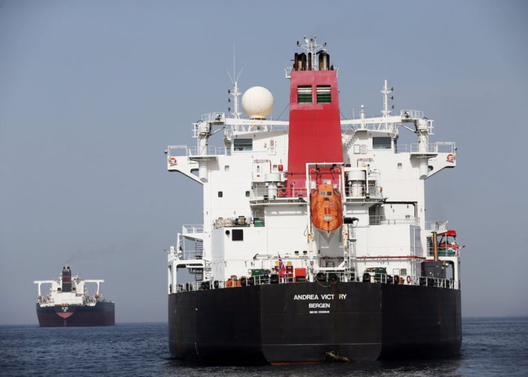 Irán celebra la llegada de su primer petrolero a Venezuela