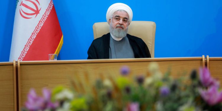 Ministros de Exteriores europeos piden reunión urgente sobre incumplimiento de Irán del acuerdo nuclear