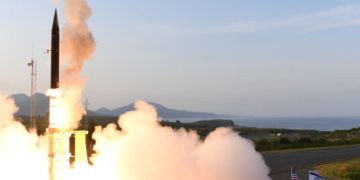Israel y EE. UU. realizaron exitosas pruebas del misil Arrow 3 en Alaska