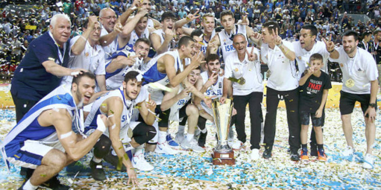 Equipo juvenil de baloncesto de Israel gana su segundo campeonato europeo