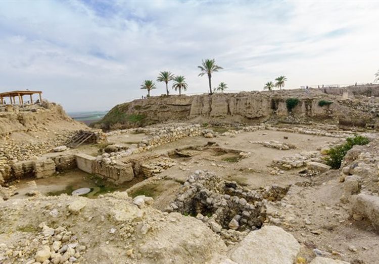 Arqueólogos descubren antigua iglesia romana en el norte de Israel
