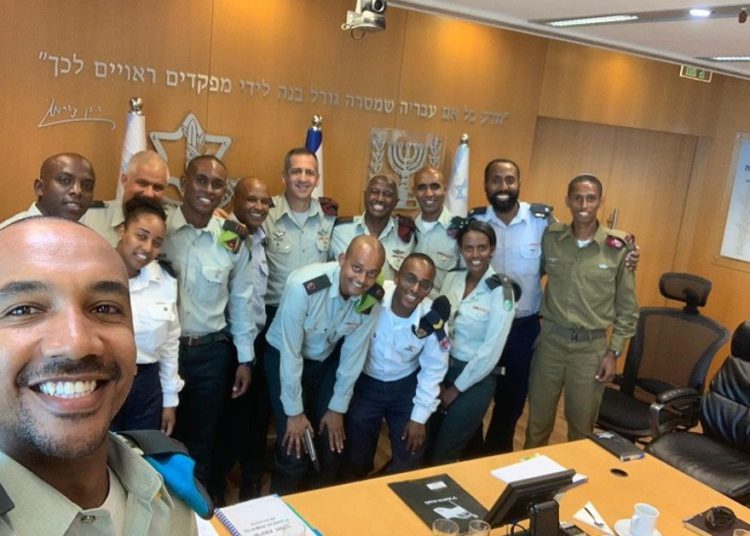 Jefe de las FDI a oficiales etíopes: No hay lugar para el racismo en el ejército de Israel