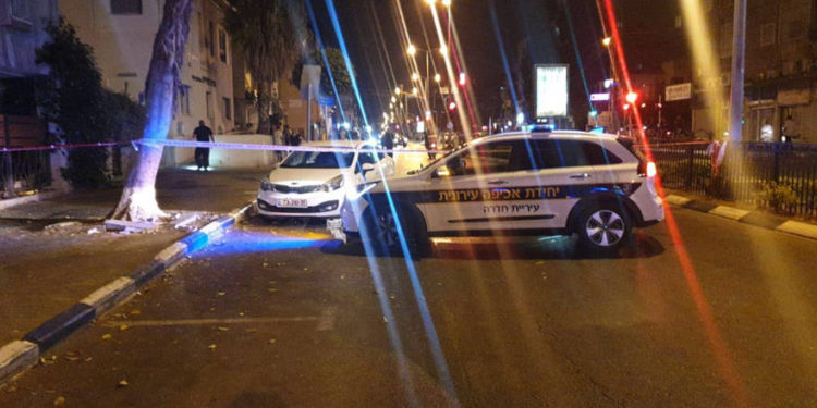 La policía responde a un intento de apuñalamiento en Hadera, 22 de julio de 2019. (Portavoz de la policía)