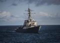 Destructor de misiles guiados de la Armada de EE.UU. comenzó el tránsito hacia el Mar Negro