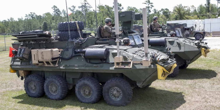 Infantería de Marina de los EE.UU. lleva a cabo incursiones motorizadas